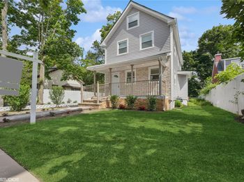 92 Columbia Street