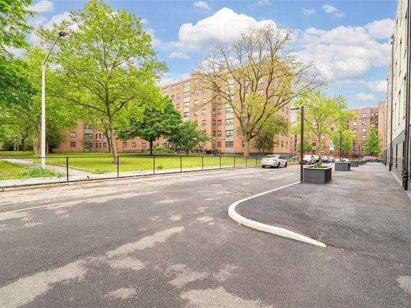 359 Bronx River Avenue 2B, Bronx NY 10473