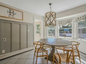 6 Settlers Way, East Setauket NY 11733