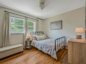 6 Settlers Way, East Setauket NY 11733