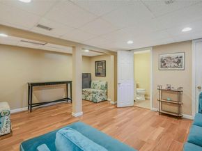 6 Settlers Way, East Setauket NY 11733