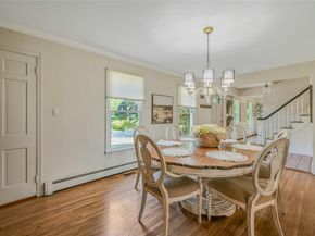 6 Settlers Way, East Setauket NY 11733