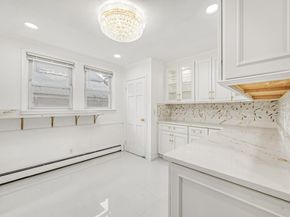 37 Keystone Place, Hewlett NY 11557