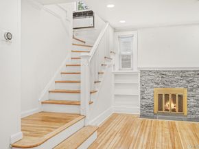37 Keystone Place, Hewlett NY 11557