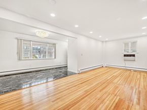 37 Keystone Place, Hewlett NY 11557