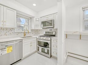 37 Keystone Place, Hewlett NY 11557