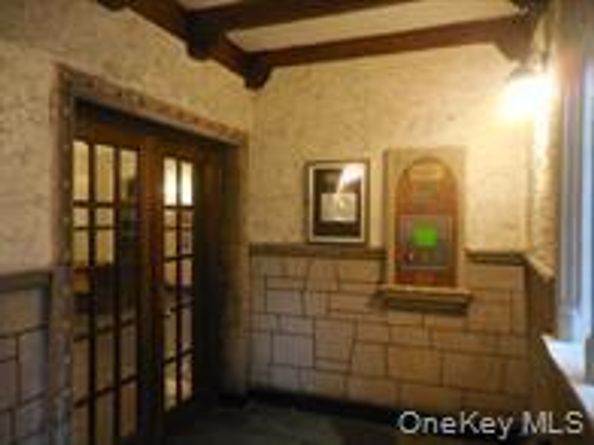 292 Main Street 4C, White Plains NY 10601