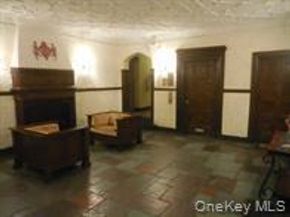 292 Main Street 4C, White Plains NY 10601