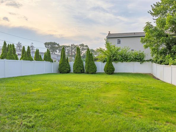 414 Pecan Street, Lindenhurst NY 11757