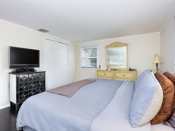 414 Pecan Street, Lindenhurst NY 11757