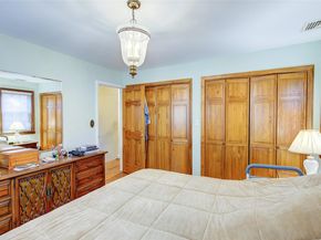 50-15 245th Street, Douglaston NY 11362