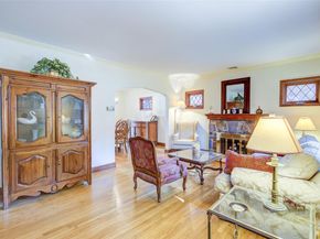 50-15 245th Street, Douglaston NY 11362