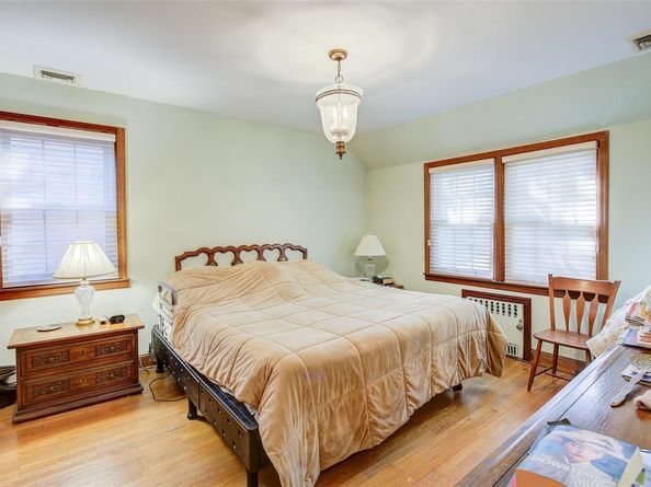 50-15 245th Street, Douglaston NY 11362