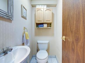 50-15 245th Street, Douglaston NY 11362