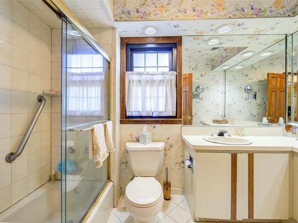 50-15 245th Street, Douglaston NY 11362