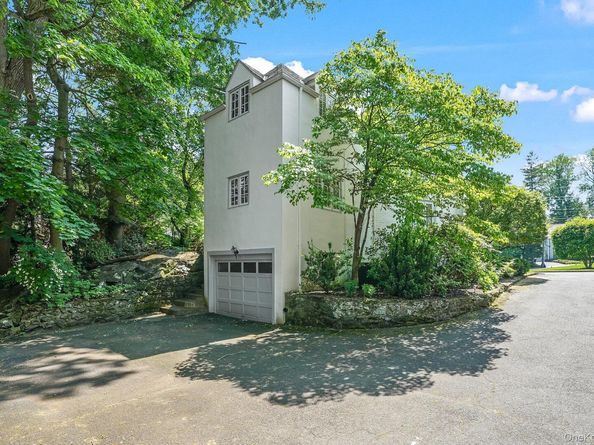 4 Villa Lane, Larchmont NY 10538