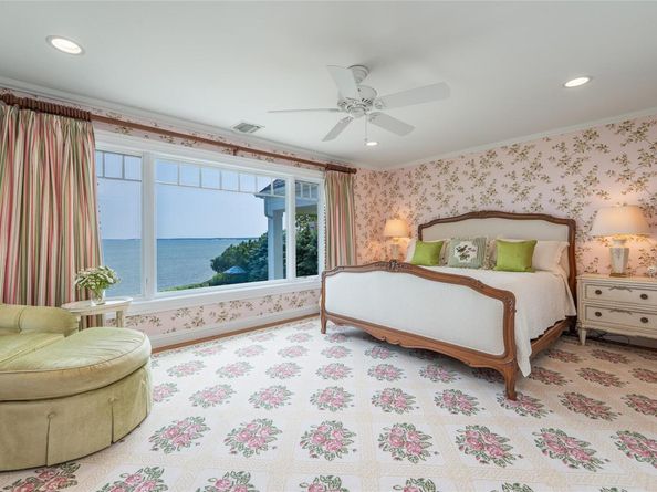 4510 Peconic Bay Boulevard, Laurel NY 11948