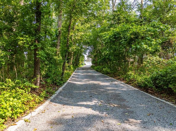 4510 Peconic Bay Boulevard, Laurel NY 11948