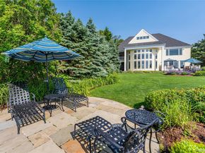 4510 Peconic Bay Boulevard, Laurel NY 11948