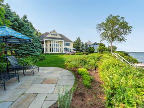 4510 Peconic Bay Boulevard, Laurel NY 11948