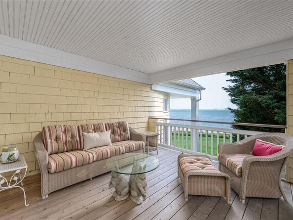 4510 Peconic Bay Boulevard, Laurel NY 11948