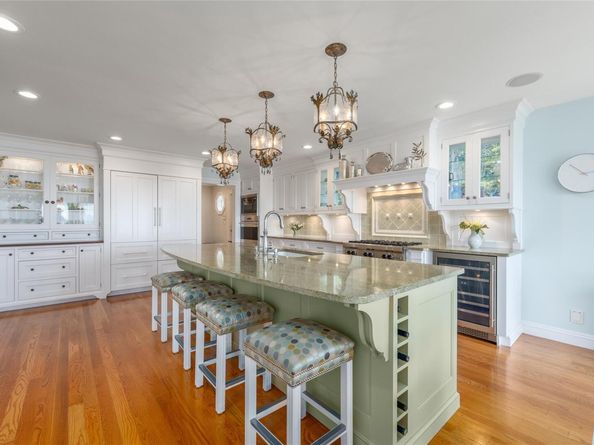 4510 Peconic Bay Boulevard, Laurel NY 11948