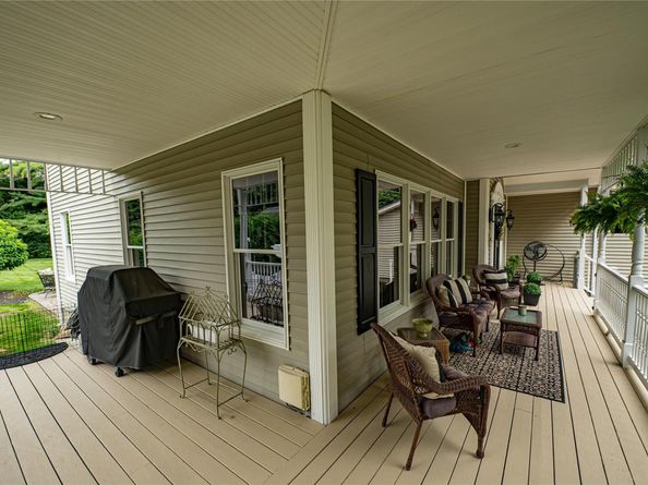 22 Hillside Avenue, Saint James NY 11780