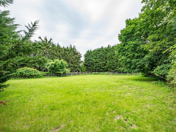 22 Hillside Avenue, Saint James NY 11780