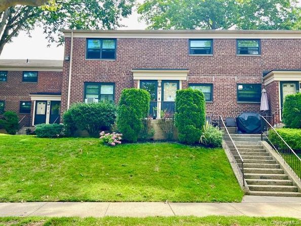 219-36 74 Avenue 323A1, Bayside NY 11364