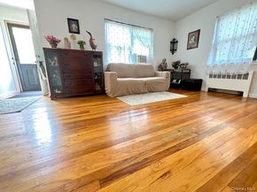 219-36 74 Avenue 323A1, Bayside NY 11364