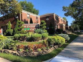219-36 74 Avenue 323A1, Bayside NY 11364