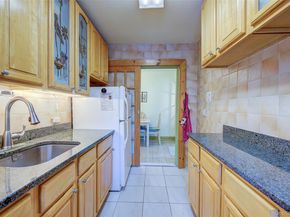 143-25 84 Drive 2G, Jamaica NY 11435