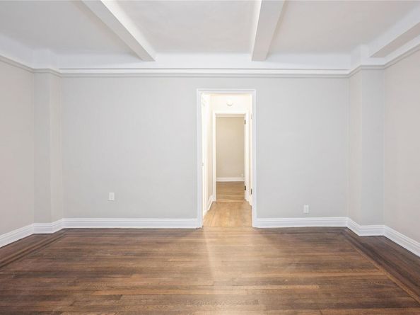 142 E 49th Street 4C, New York (Manhattan) NY 10017