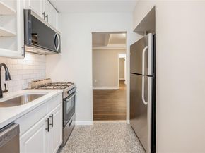 142 E 49th Street 4C, New York (Manhattan) NY 10017