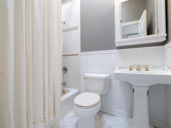 529 W Broadway 3B, Long Beach NY 11561