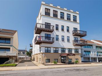 529 W Broadway