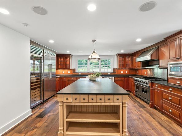 20 Salem Road, Pound Ridge NY 10576
