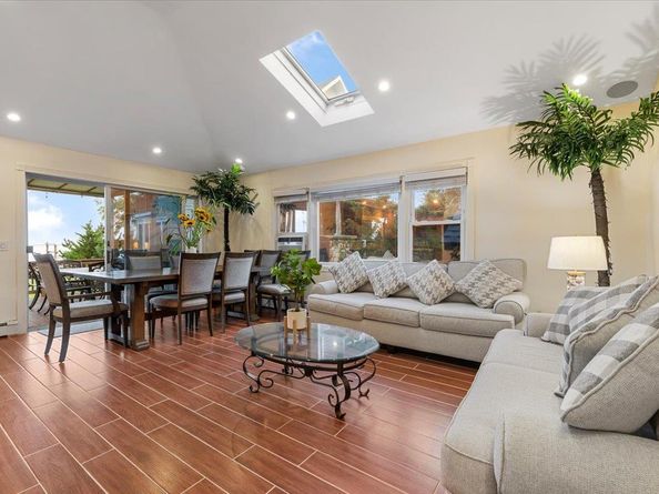 73 E Beach Promenade, Lindenhurst NY 11757