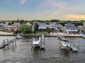 73 E Beach Promenade, Lindenhurst NY 11757