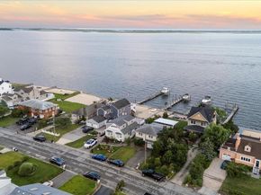 73 E Beach Promenade, Lindenhurst NY 11757