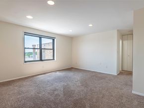 12 Bond Street 7A, Great Neck NY 11021