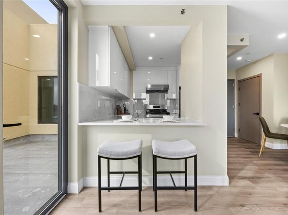 163-07 72nd Ave 5F, Fresh Meadows NY 11365