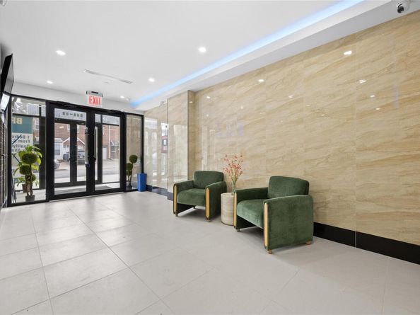 163-07 72nd Ave 5F, Fresh Meadows NY 11365