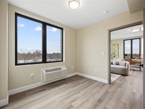 163-07 72nd Ave 5F, Fresh Meadows NY 11365