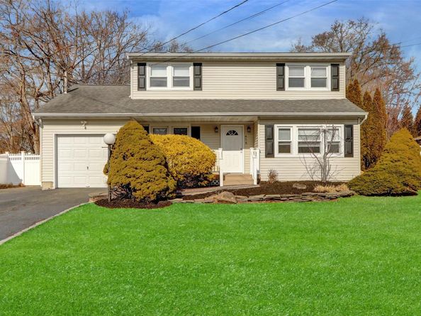 475 Joan Street, Ronkonkoma NY 11779