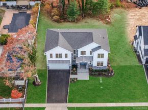4 Blackwell Court, Nesconset NY 11767