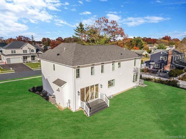 4 Blackwell Court, Nesconset NY 11767