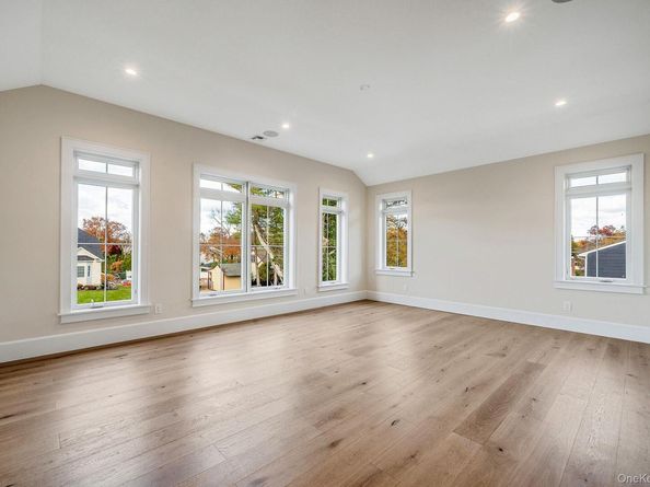 4 Blackwell Court, Nesconset NY 11767