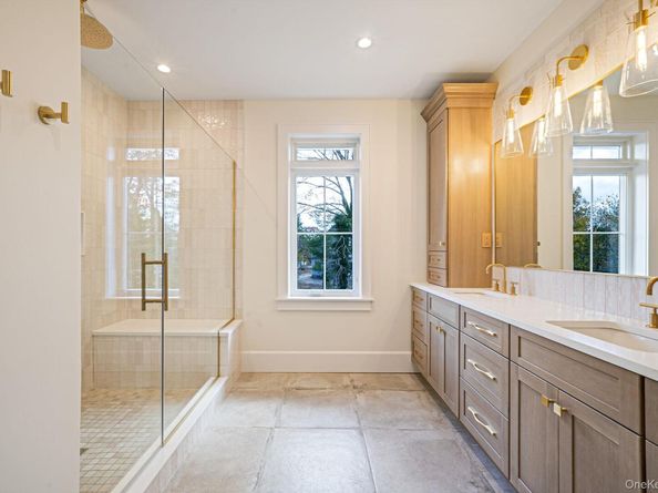 4 Blackwell Court, Nesconset NY 11767