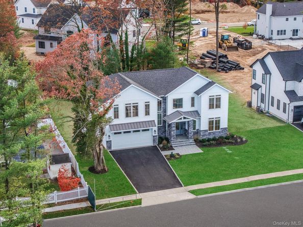 4 Blackwell Court, Nesconset NY 11767